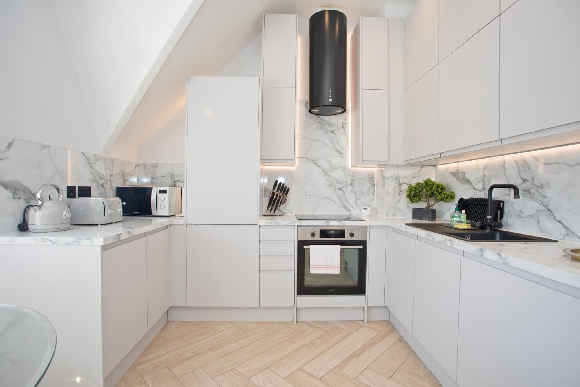 Ultra Stylish Apt Set In An Affluent Location Poole Εξωτερικό φωτογραφία
