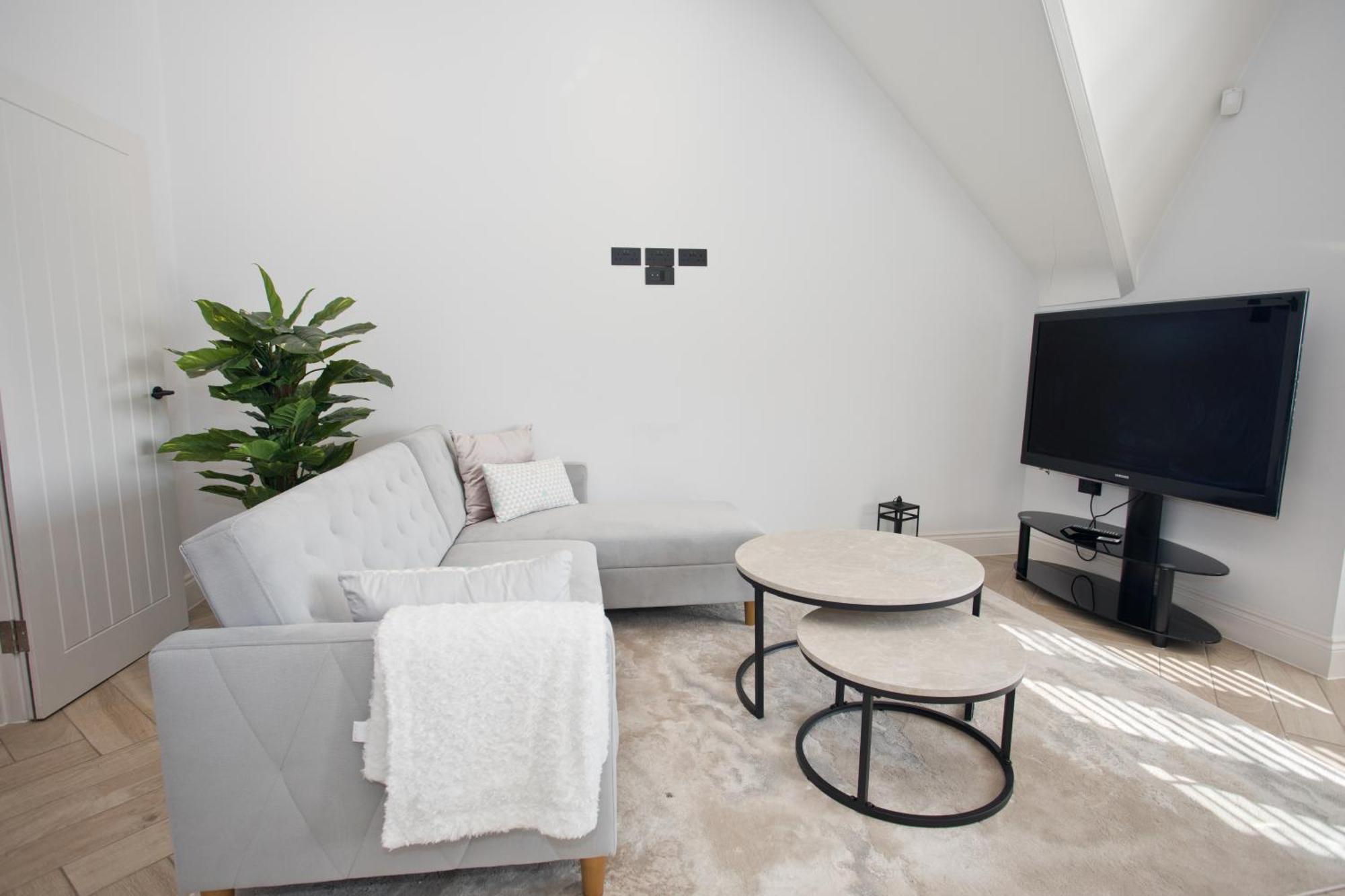 Ultra Stylish Apt Set In An Affluent Location Poole Εξωτερικό φωτογραφία