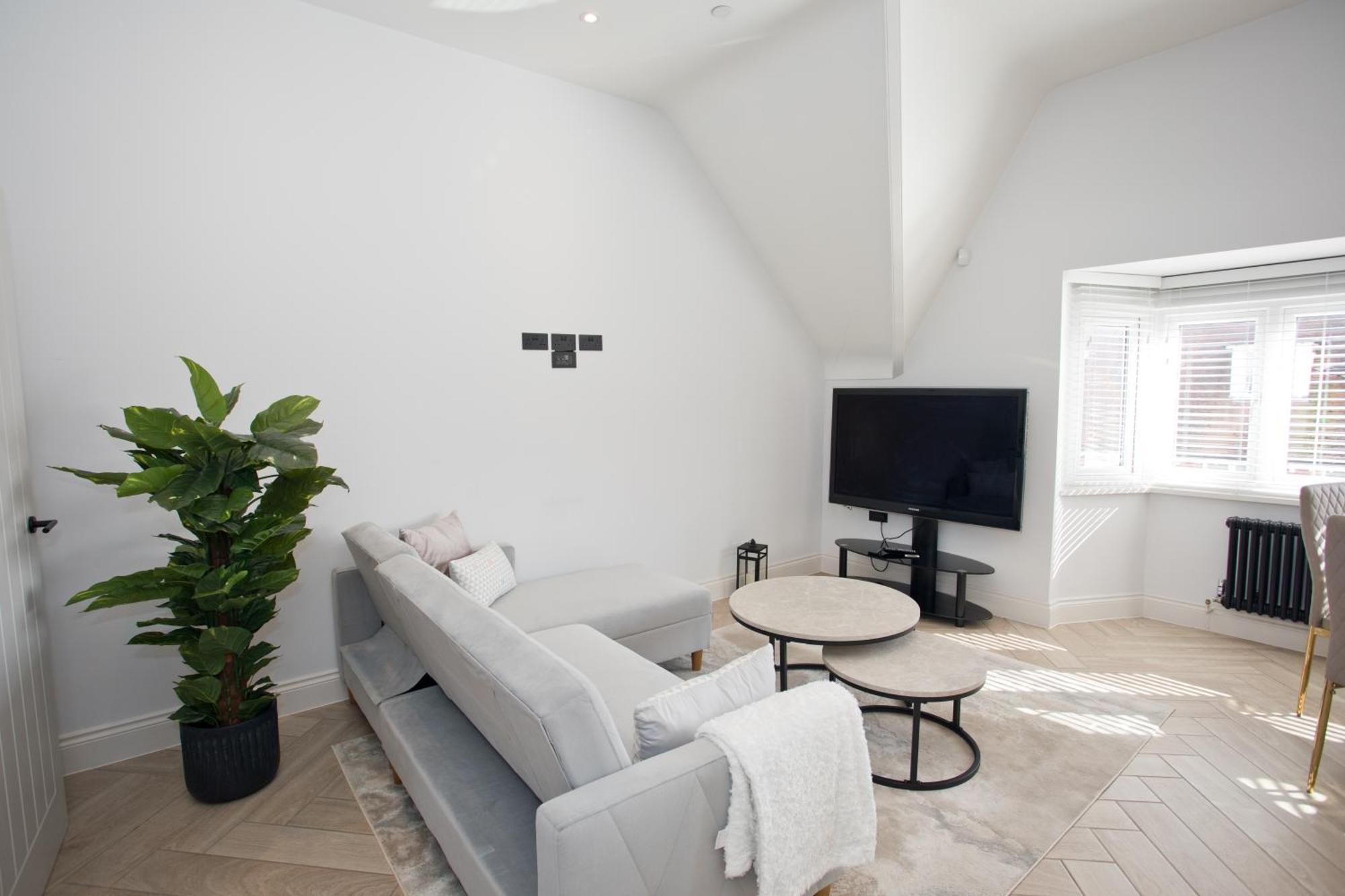 Ultra Stylish Apt Set In An Affluent Location Poole Εξωτερικό φωτογραφία