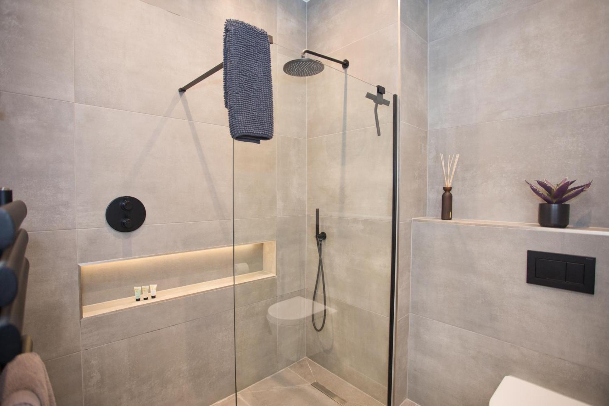 Ultra Stylish Apt Set In An Affluent Location Poole Εξωτερικό φωτογραφία