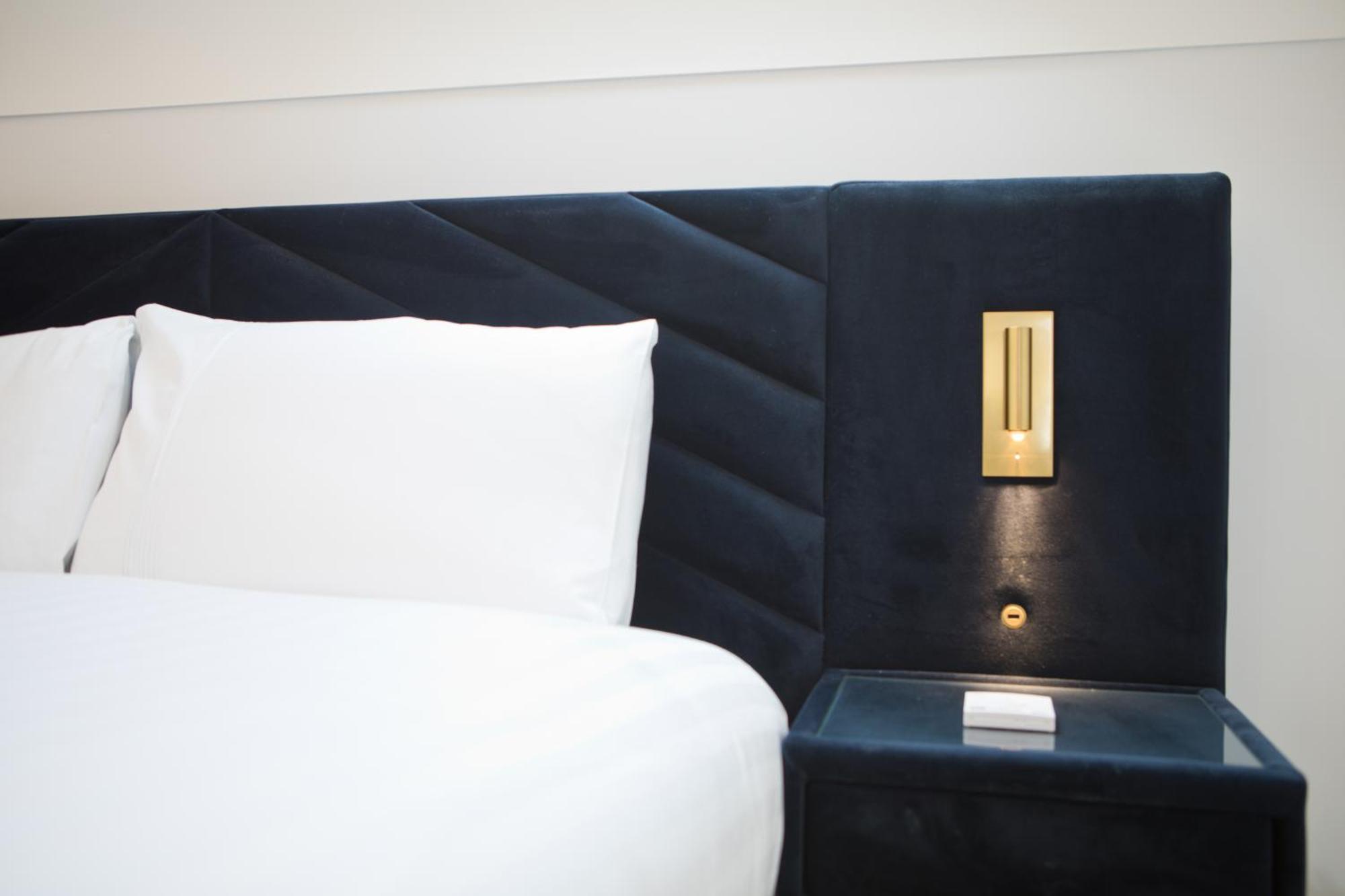 Ultra Stylish Apt Set In An Affluent Location Poole Εξωτερικό φωτογραφία