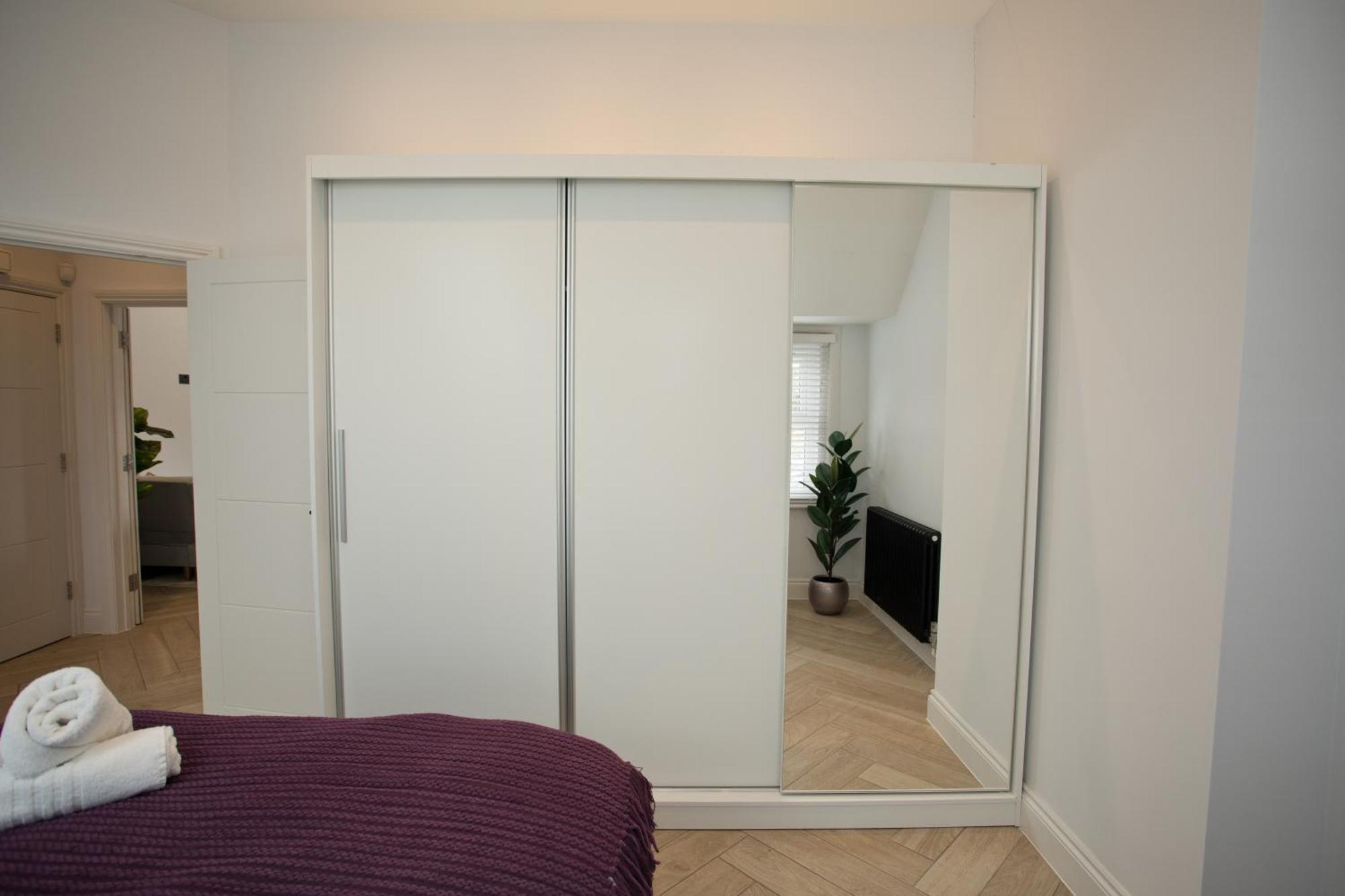 Ultra Stylish Apt Set In An Affluent Location Poole Εξωτερικό φωτογραφία