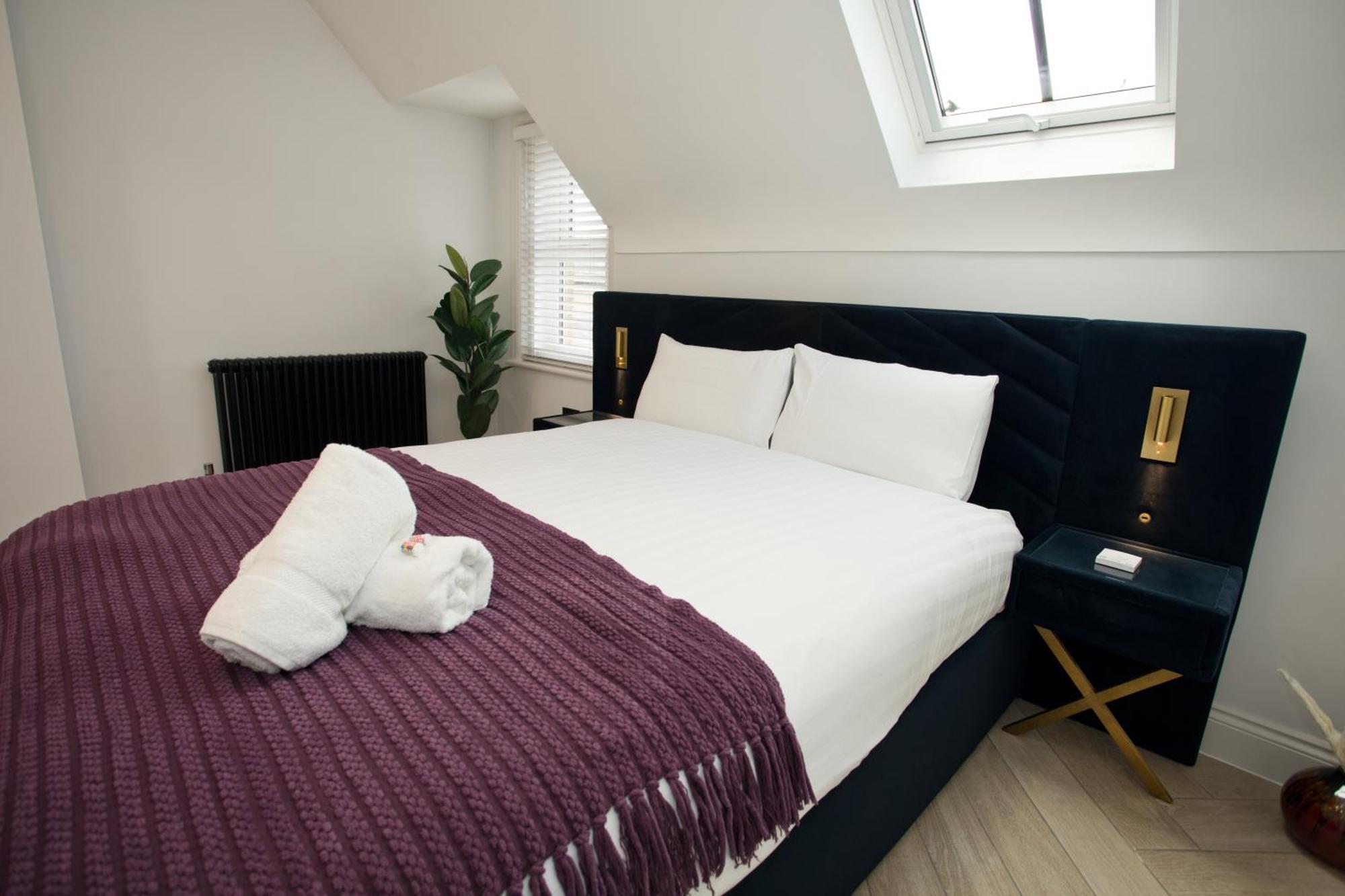 Ultra Stylish Apt Set In An Affluent Location Poole Εξωτερικό φωτογραφία