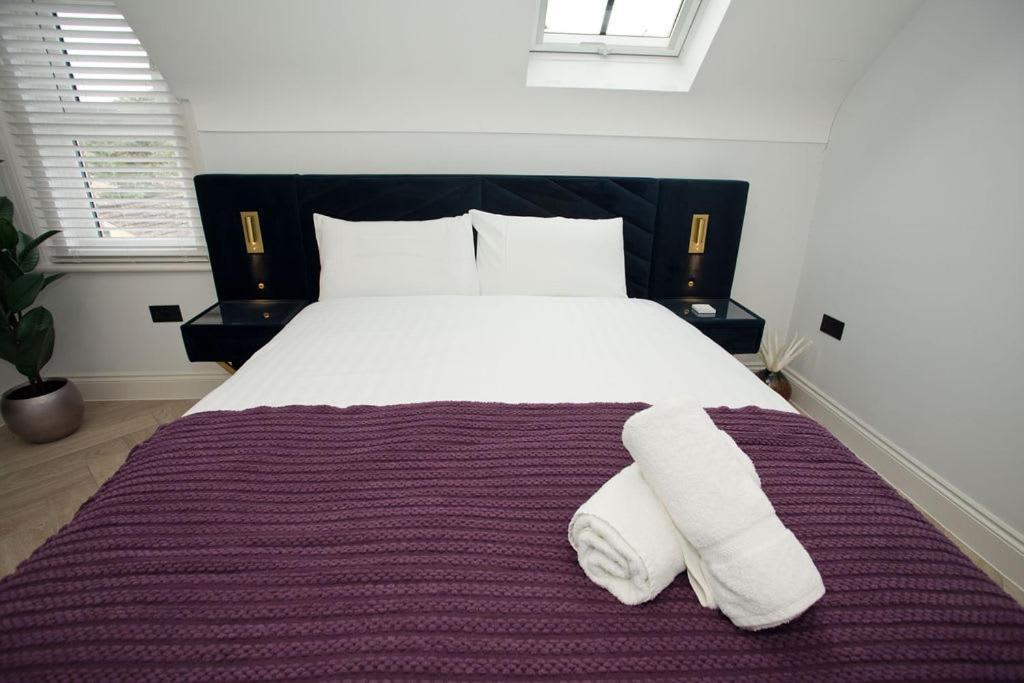 Ultra Stylish Apt Set In An Affluent Location Poole Εξωτερικό φωτογραφία